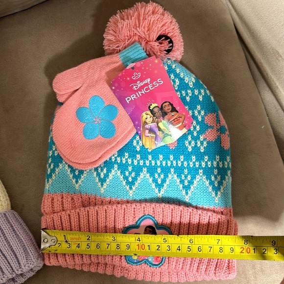 2 sets of Girls Disney Lined hats-Disney Princess Pink & Purple - Picture 16 of 17